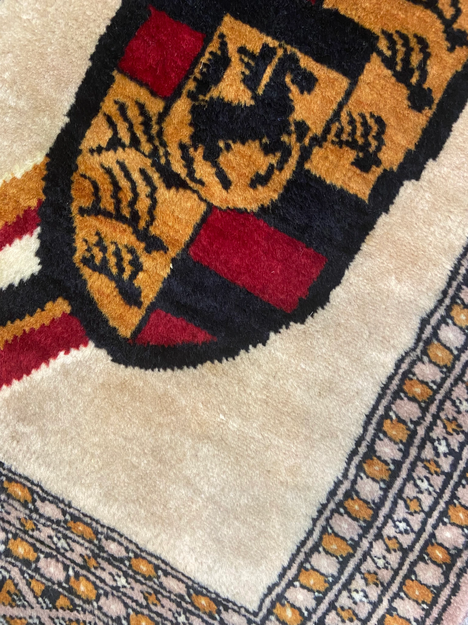 The Hand-Knotted Trophy Carpet thumbnail 2